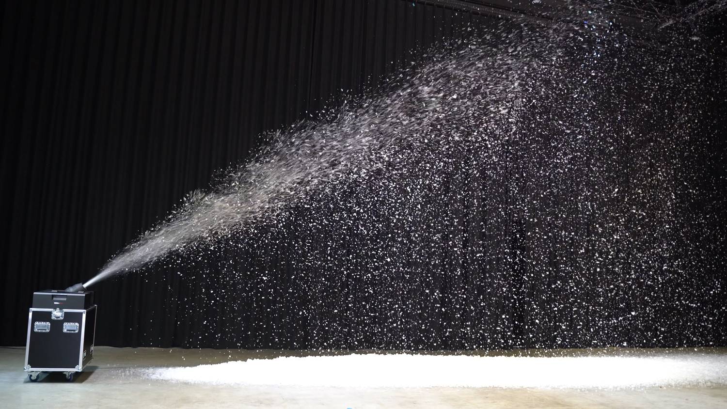 MagicFX Snowcase sneeuw effecten - Image 3
